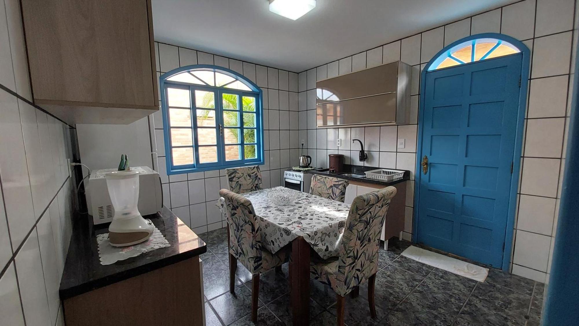 Casa 300M Da Praia Com Lindo Jardim! Florianópolis Eksteriør billede